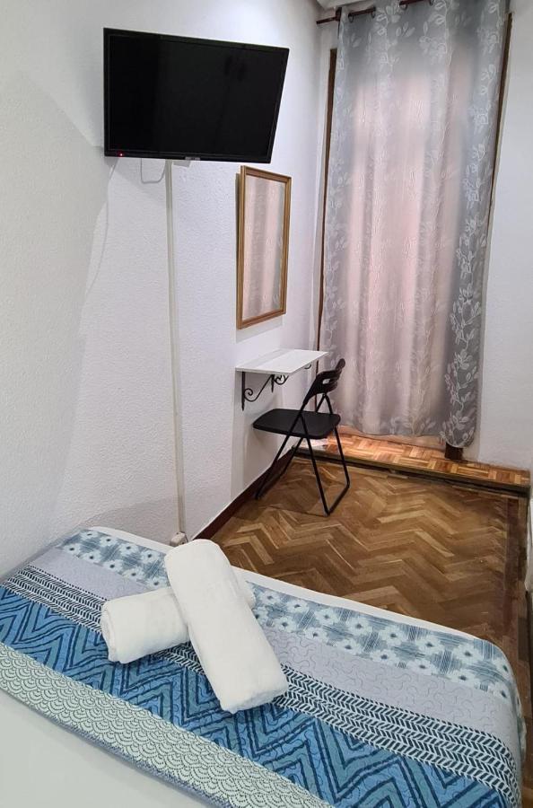 Hostal Santa Barbara Madrid Esterno foto