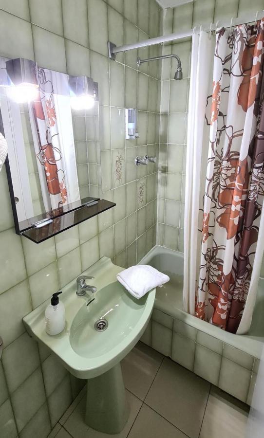 Hostal Santa Barbara Madrid Esterno foto